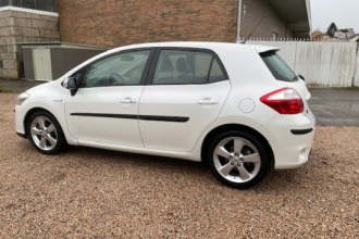 TOYOTA AURIS 1.8 HIBRIDO EXECUTIVE