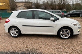 TOYOTA AURIS 1.8 HIBRIDO EXECUTIVE