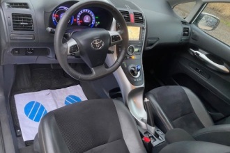 TOYOTA AURIS 1.8 HIBRIDO EXECUTIVE