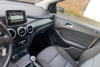 MERCEDES-BENZ B 180 CDI