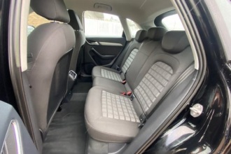 AUDI Q3 2.0 TDI 140 CV AMBITION