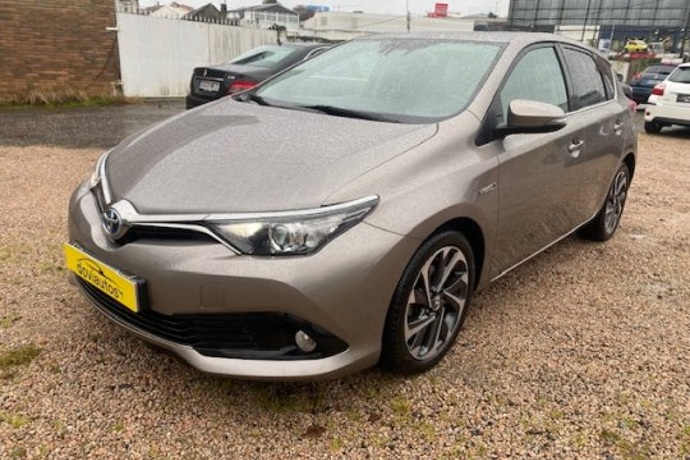 TOYOTA AURIS 1.8 Hybrid Design Edition