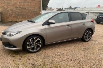 TOYOTA AURIS 1.8 Hybrid Design Edition