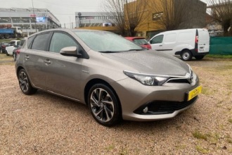 TOYOTA AURIS 1.8 Hybrid Design Edition