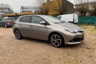 TOYOTA AURIS 1.8 Hybrid Design Edition