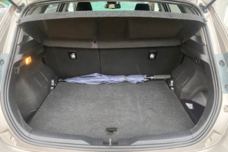 TOYOTA AURIS 1.8 Hybrid Design Edition