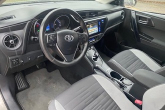 TOYOTA AURIS 1.8 Hybrid Design Edition