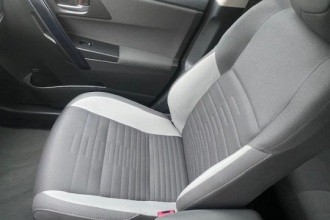 TOYOTA AURIS 1.8 Hybrid Design Edition